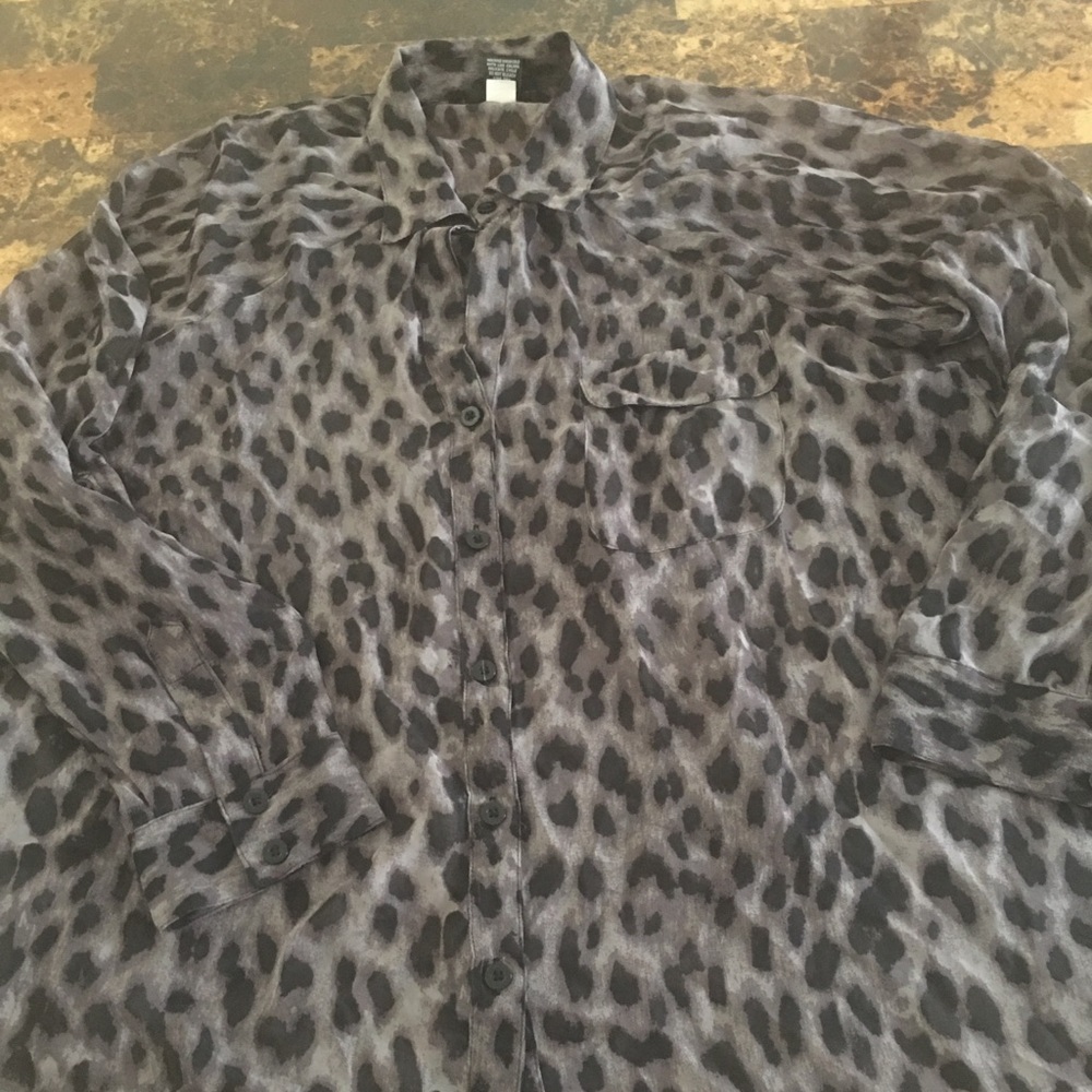 Torrid size 1 blouse